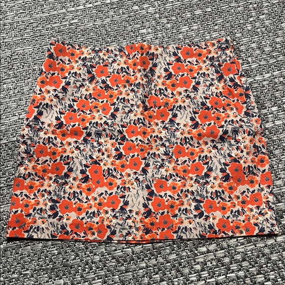 Club Monaco | Floral Skirt - Picture 2 of 10